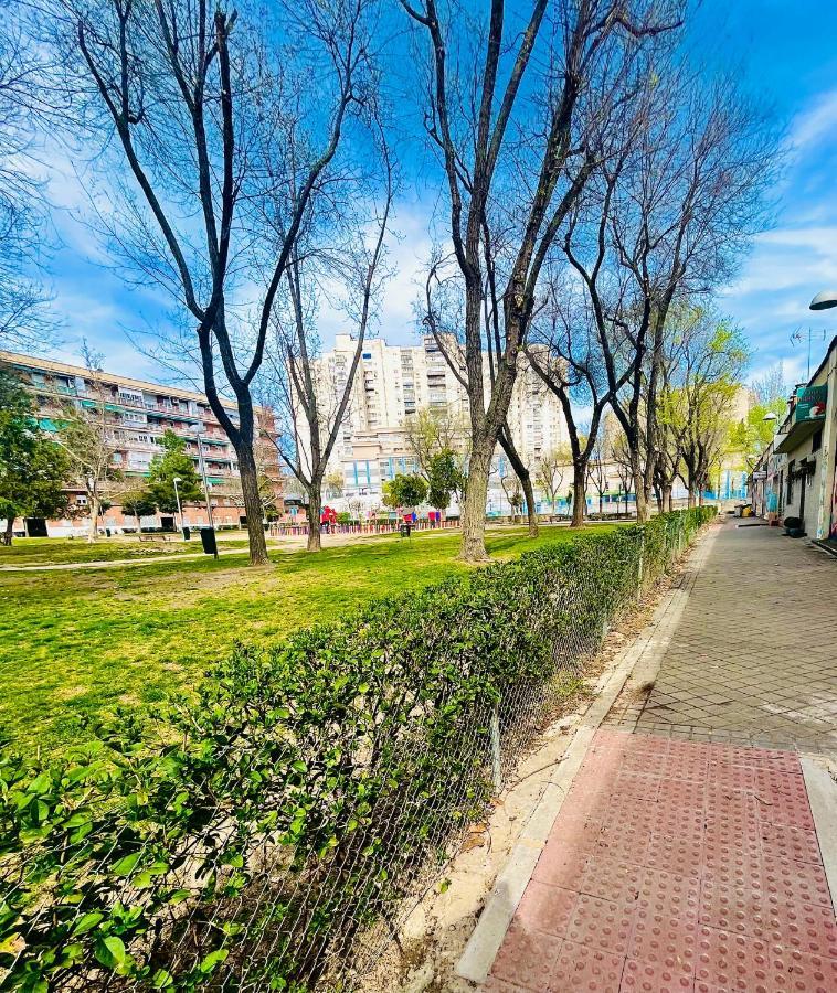Madrid Loft Duplex Appartement Buitenkant foto